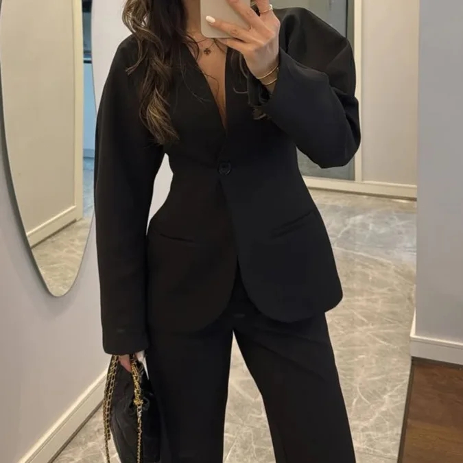 Women Formal Wear With Tie - Nouvel ensemble pantalon et veste noir