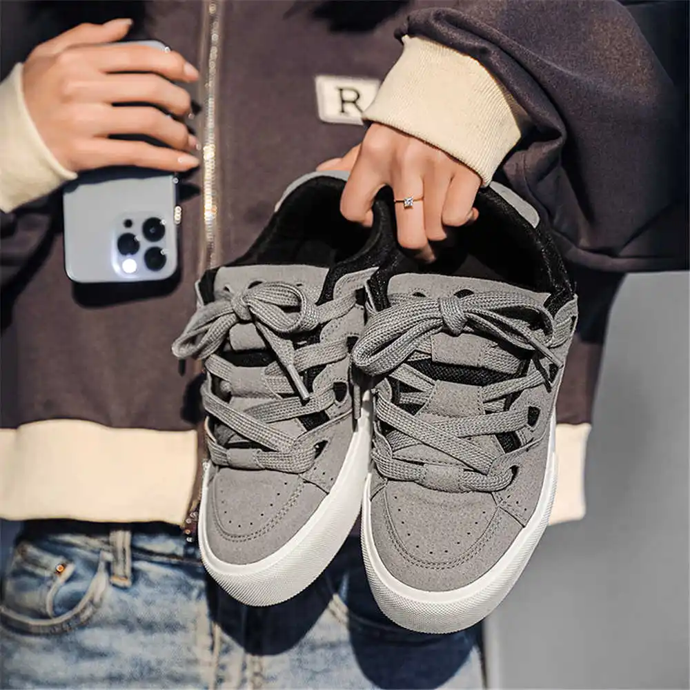 Women'S Formal Wear With Sneakers - Chaussures d'école Hiphop avec laçage pour