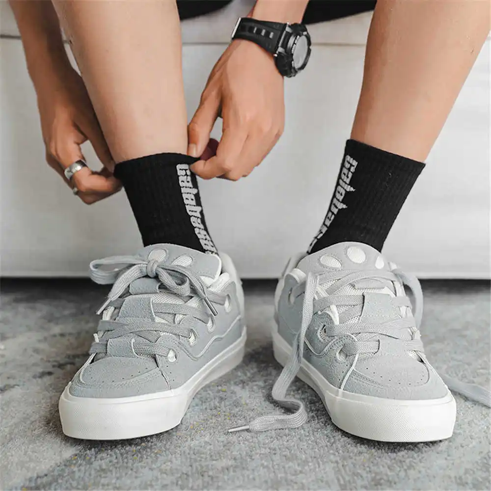 Chaussures d'école Hiphop avec - Women'S Formal Wear With Sneakers avis et prix