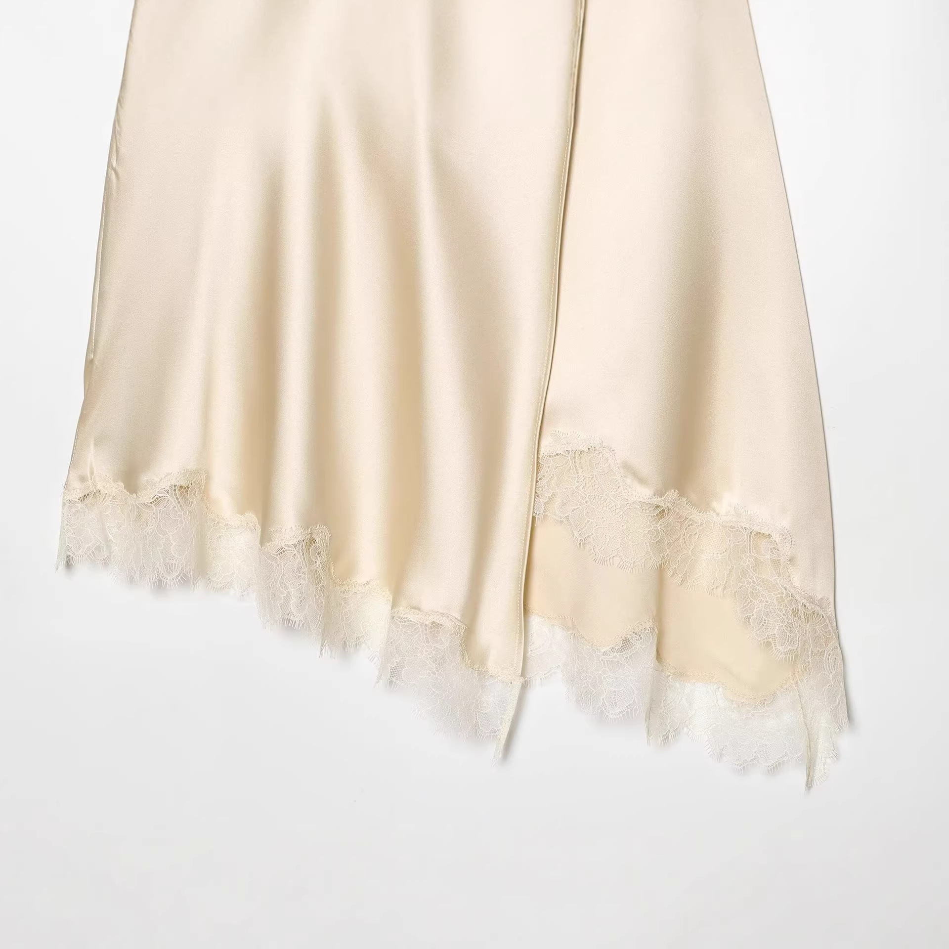 Jupe élégante en satin beige p - Yellow Formal Wear Women avis et prix